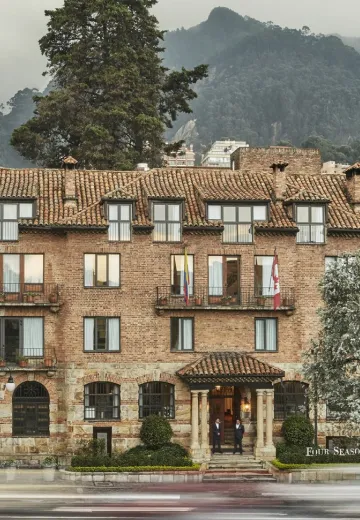 Exterior view of the Casa Media Four Seasons