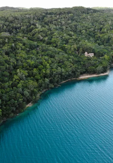 Panoramic-view-of-the-rainforest-and-lake-at-La-Lancha