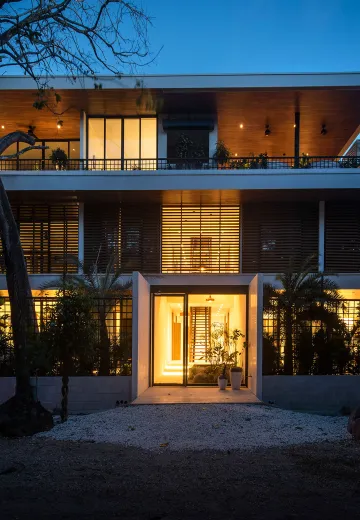 Nighttime-hotel-exterior-design-main-building