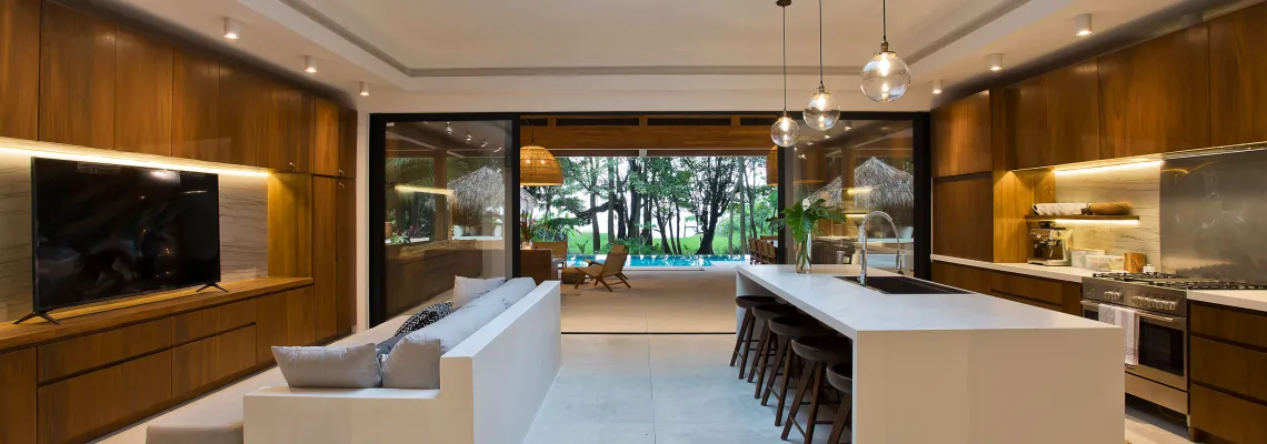 Interior villa details and ocean acces